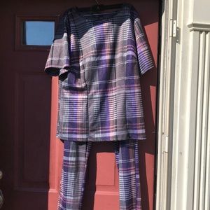 Women’s  shirt and pants set
